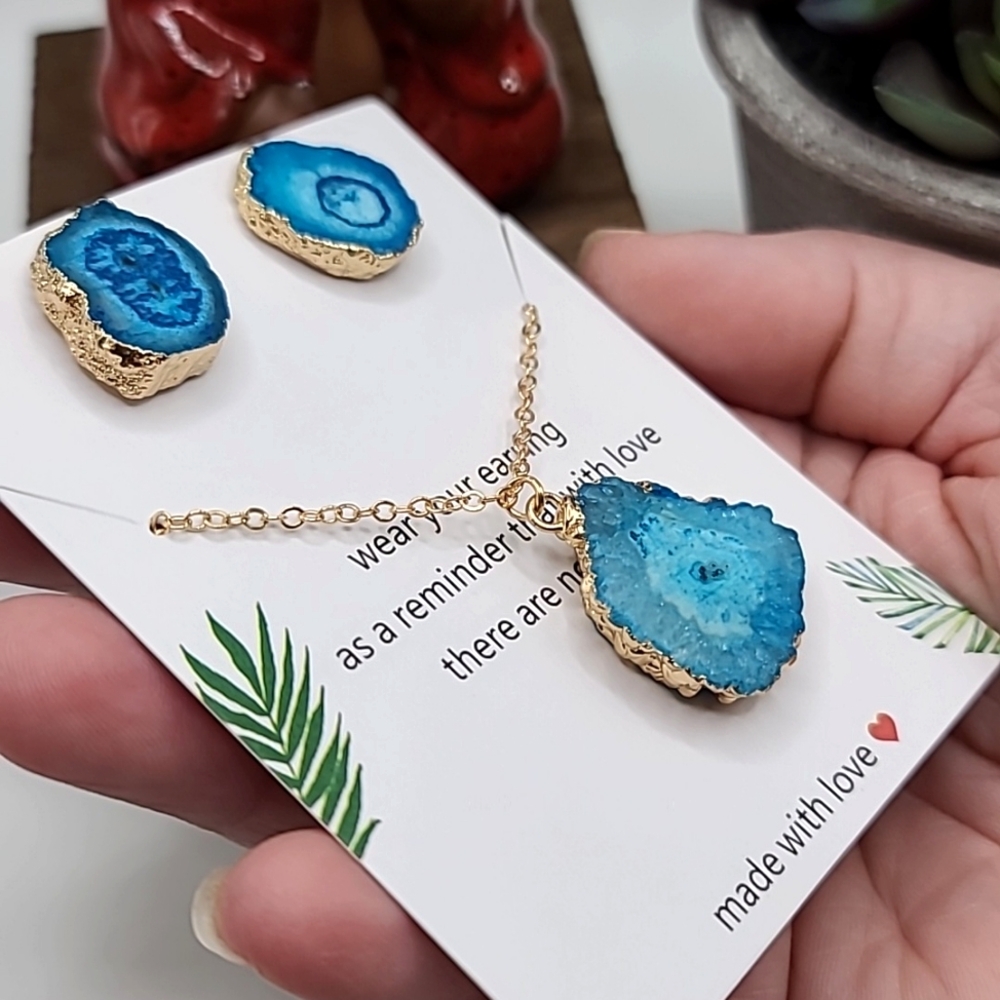Blue Quartz Stalactite Crystal Slice Gold Necklace & Earrings Set - Picture 2 of 3